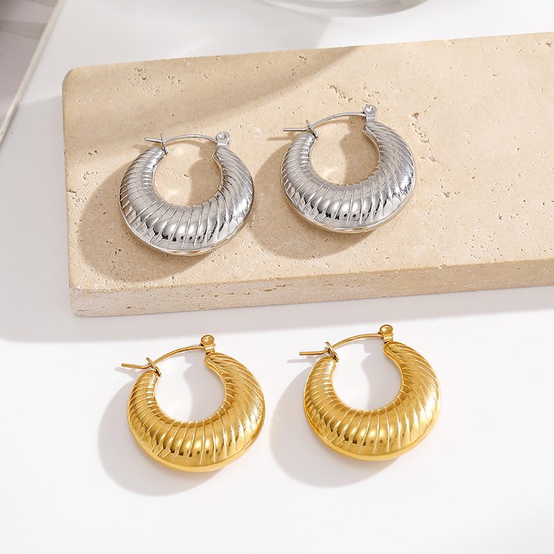 Ivanda Chunky Ribbed Hoop Earrings Gold Croissant YWDXS2605-E03 - view 5