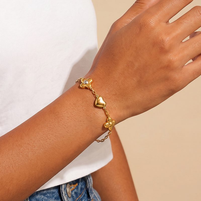 Ivanda Clover & Heart Charm Bracelet Two-Tone Gold YHTSB-260901 - view 5