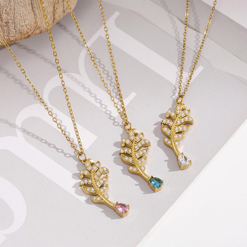 Ivanda Pavé Leaf Pendant Necklace Gold Stainless Steel CH260911-7 - view 5