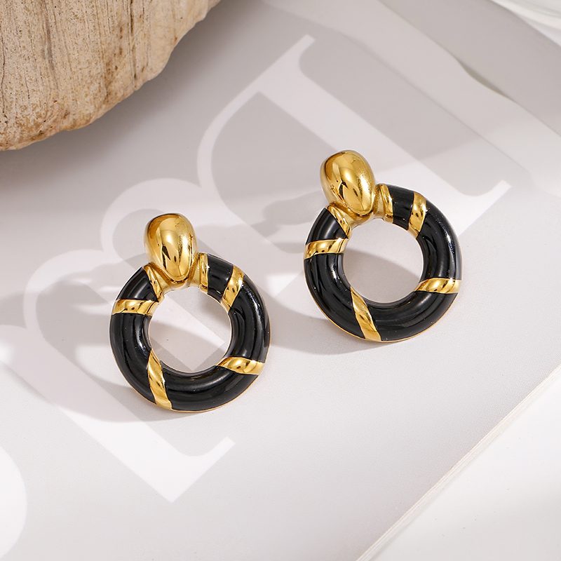 Ivanda Black Enamel Hoop Earrings with Gold Wrap YHTSE-2608100 Ivanda Black Enamel Hoop Earrings with Gold Wrap YHTSE-2608100 - view 4