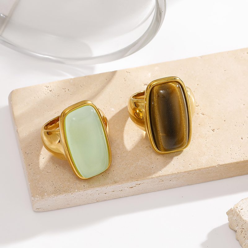 Ivanda Tiger's Eye Statement Ring Gold Stainless Steel CH2602992-5 Ivanda Tiger's Eye Statement Ring Gold Stainless Steel CH2602992-5 - view 2