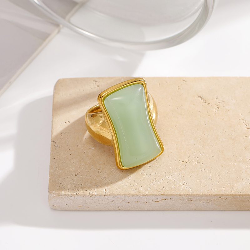 Ivanda Green Stone Dome Ring Gold Stainless Steel CH2602992-7 Ivanda Green Stone Dome Ring Gold Stainless Steel CH2602992-7 - view 4