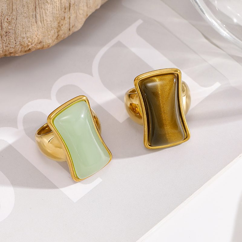 Ivanda Green Stone Dome Ring Gold Stainless Steel CH2602992-7 Ivanda Green Stone Dome Ring Gold Stainless Steel CH2602992-7 - view 2