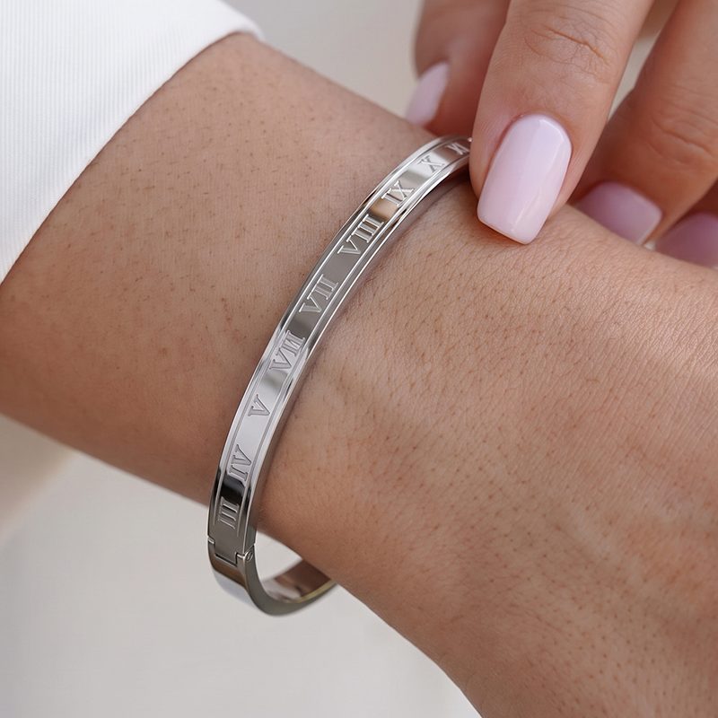 Ivanda Slim Silver Bangle Engraved Stainless Steel CH1937 Ivanda Slim Silver Bangle Engraved Stainless Steel CH1937 - view 5