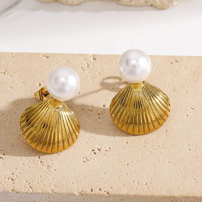 Ivanda Shell & Pearl Stud Earrings PVD 18K Gold Plated Stainless Steel CH1923 - view 5