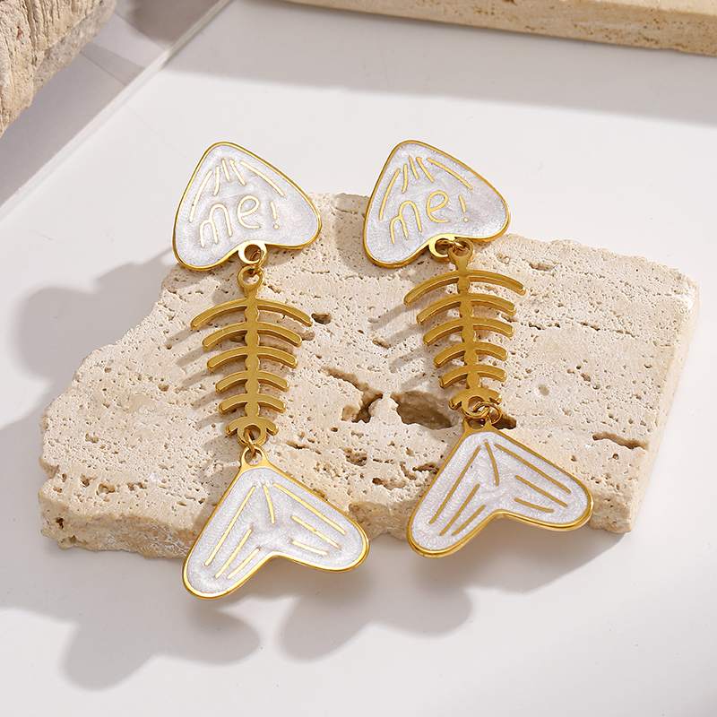 Ivanda Fishbone Enamel Drop Earrings PVD 18K Gold Plated Stainless Steel CHEH00801-1 Ivanda Fishbone Enamel Drop Earrings PVD 18K Gold Plated Stainless Steel CHEH00801-1 - view 4