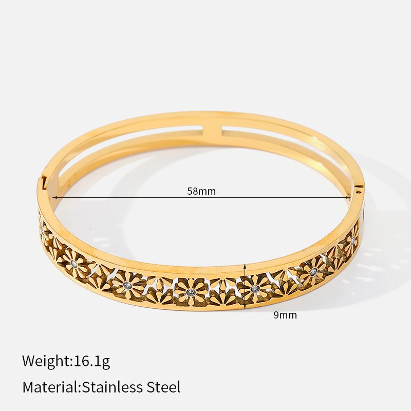 Ivanda Starfish Crystal Bangle PVD 18K Gold Plated Stainless Steel CHOB-1976-J-W - view 5