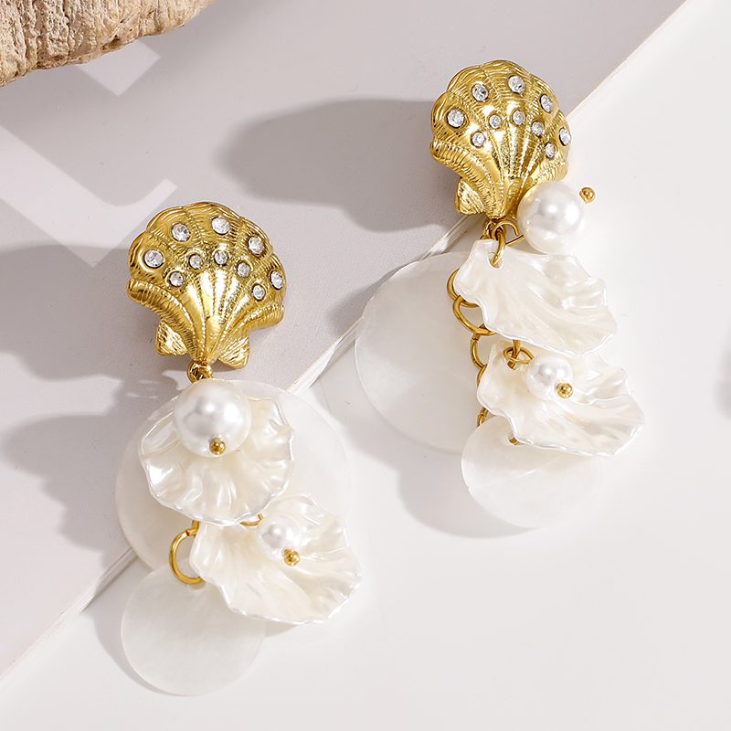 Ivanda Pavé Shell Pearl Cluster Earrings Gold CH1924 - view 4