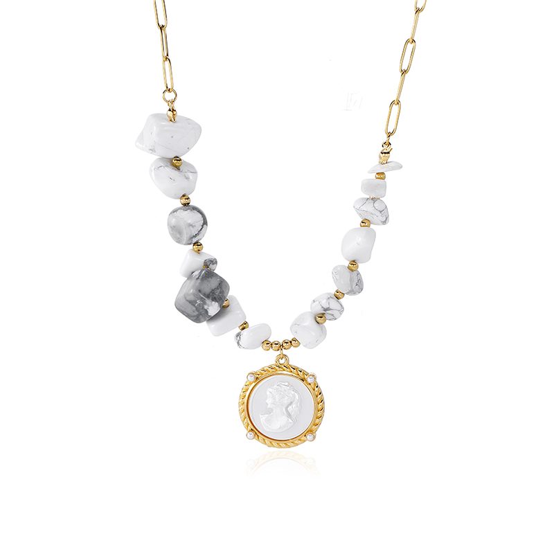 Ivanda Baroque Pearl Medallion Necklace CHXL02669-1 Ivanda Baroque Pearl Medallion Necklace CHXL02669-1 - view 3