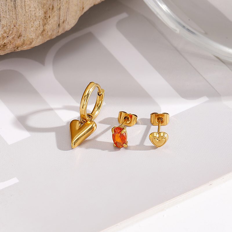 What Does MOQ Mean? A Guide for Jewelry Buyers